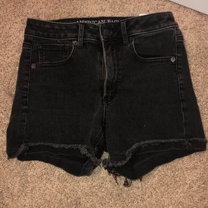 “Super high rise shortie”black shorts